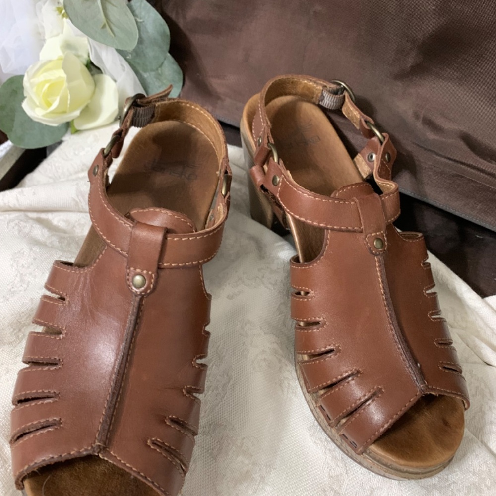 Dansko Randy Slingback Sandals - Picture 2 of 8
